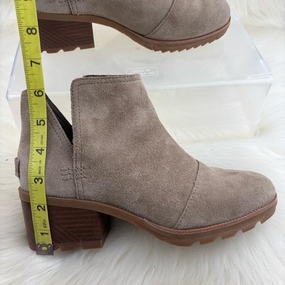 Sorel Taupe Suede Ankle Booties with Low Heel Size 7 Woman - Picture 11 of 11